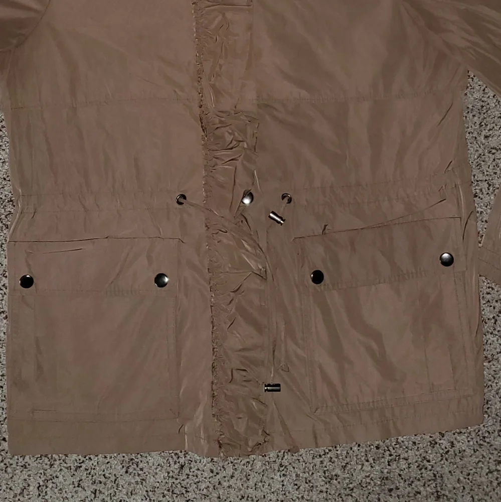 NWOT Banana Republic Windbreaker Vented Rain Coat Jacket